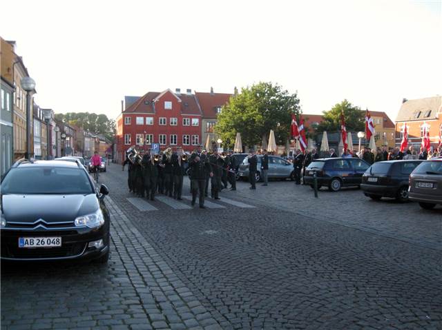 075.JPG