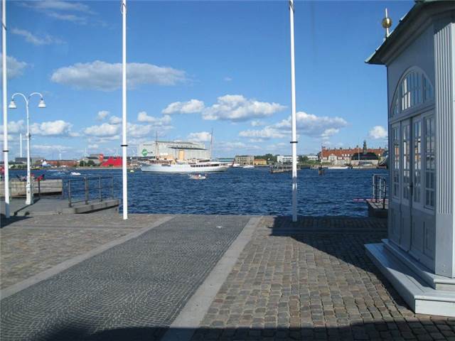 072.JPG