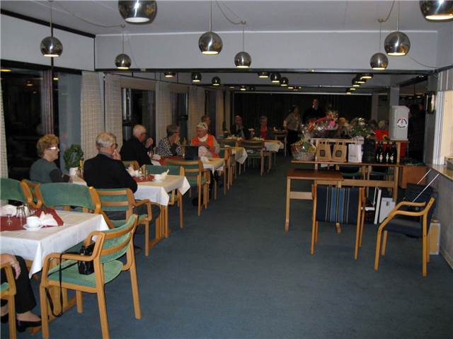 010.JPG