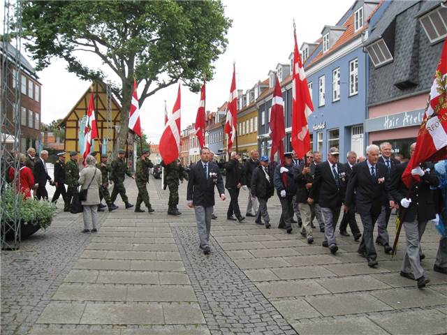 Paraden på vej mod Køge Torv.