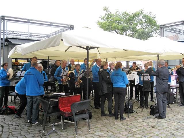 11. Køge Byorkester underholder.JPG