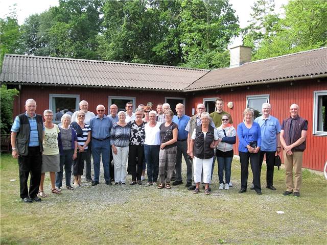 Næsten alle deltagere. Ingelise tager billedet