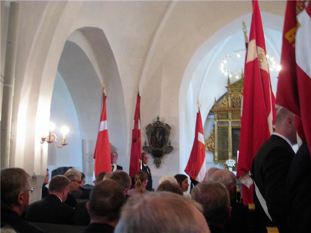 Faner i kirken