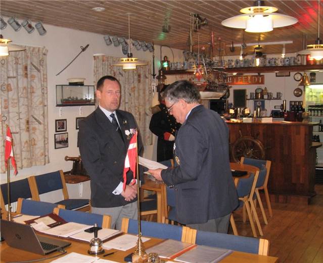 Formand og registrator gør sig klar