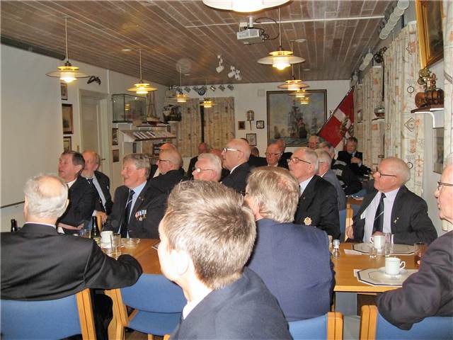 Ivrigt lyttende medlemmer