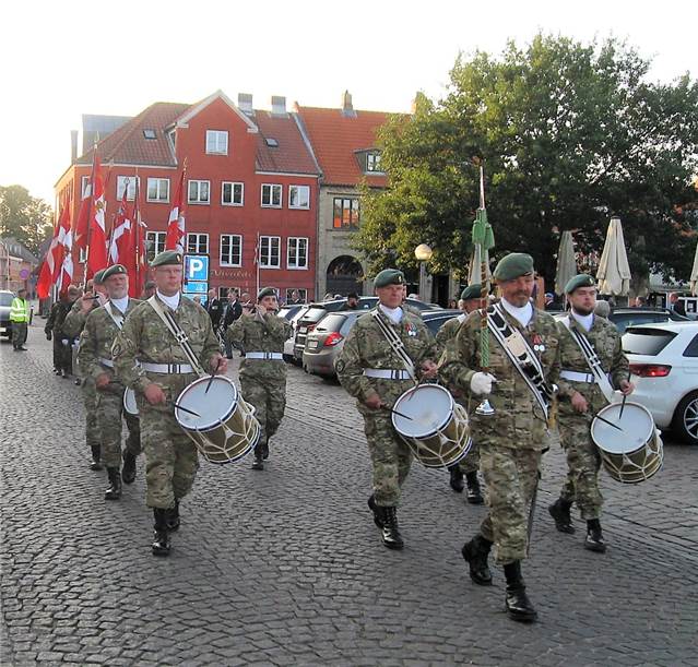 Afmarch fra Køge Torv.
