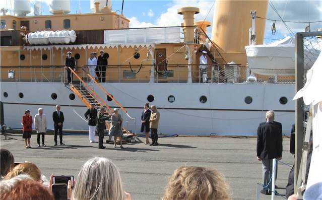 H.M. bliver orienteret om at Køge GF er klar til inspektion.