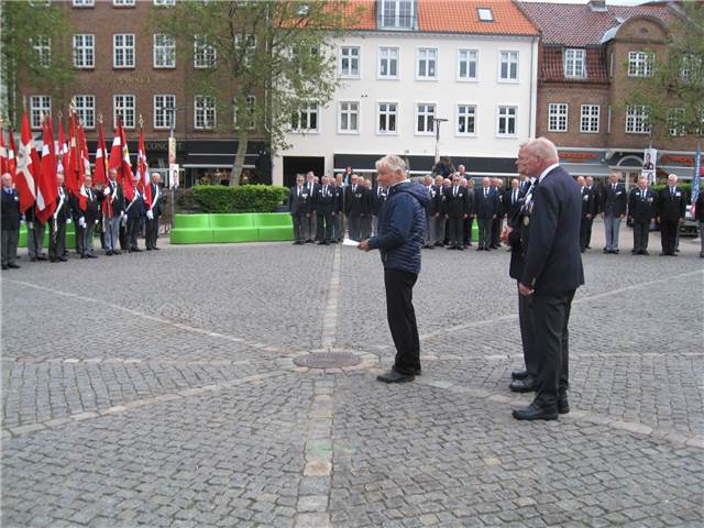 Viceborgmesteren holder tale.