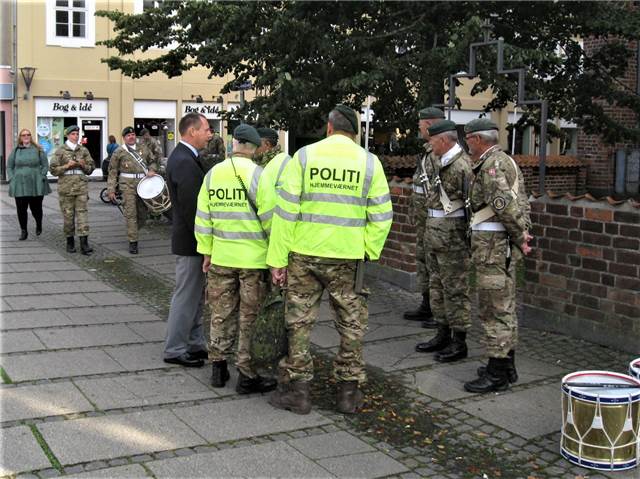 "Sikringsstyrken" informeres.
