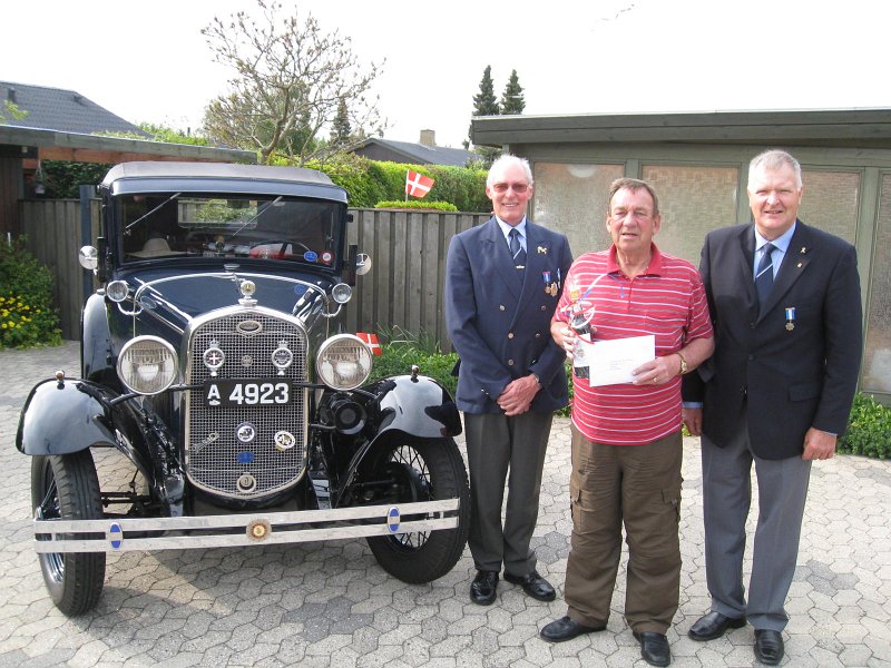 Niels Henning Weng Rasmussen 70 år den 15. maj 2012
Med Ford årgang 1931.