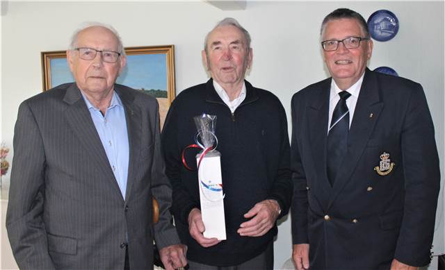 Mogens Olsen (i midten) 90 år den 23. september 2021.