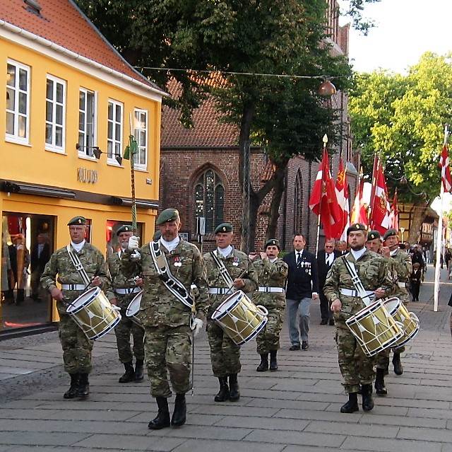 Paraden ved Køge Kirke.